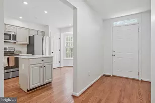 6325 Hampton Pl, Elkridge, MD 21075 - Photo 4