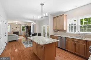 2704 Glenwood Ct, Ellicott City, MD 21042 - Photo 10