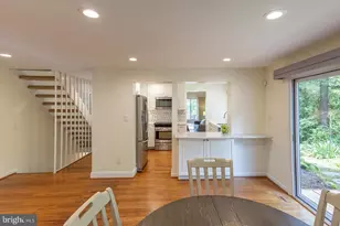 5620 Mirrorlight Pl, Columbia, MD 21045 - Photo 6