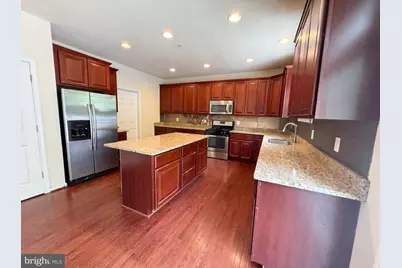 7923 Fawn Run, Jessup, MD 20794 - Photo 2