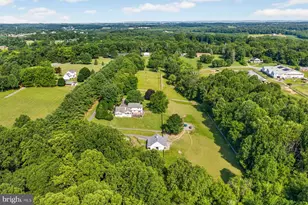 16262 Compromise Ct, Mount Airy, MD 21771 - Photo 2