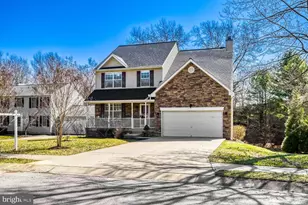 8375 Mitzy Ln, Ellicott City, MD 21043 - Photo 2