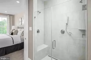 5445 Pondview Ln, Ellicott City, MD 21043 - Photo 10