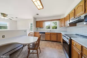 9326 Millbrook Rd, Ellicott City, MD 21042 - Photo 10