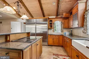 6393 W Rockburn Hill Rd, Elkridge, MD 21075 - Photo 22