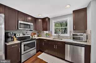 7228 Sleepsoft Cir, Columbia, MD 21045 - Photo 18