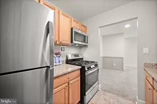10850 Green Mountain Cir, Columbia, MD 21044 - Photo 14