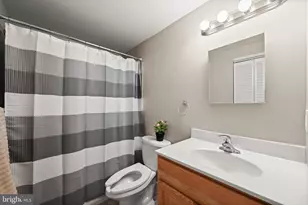10850 Green Mountain Cir, Columbia, MD 21044 - Photo 28