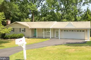4805 S Haven Dr, Ellicott City, MD 21043 - Photo 1