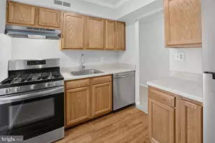 5915 Tamar Dr, Columbia, MD 21045 - Photo 2