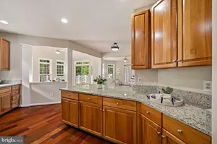 4647 Yorkshire Dr, Ellicott City, MD 21043 - Photo 16