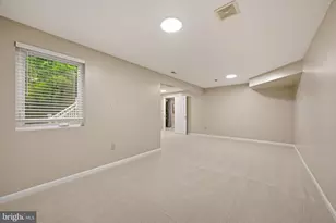 4647 Yorkshire Dr, Ellicott City, MD 21043 - Photo 62