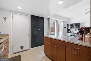 5460 Gloucester Rd, Columbia, MD 21044 - Photo 22