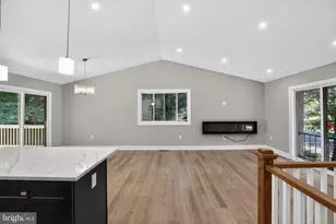 9477 Battler Ct, Columbia, MD 21045 - Photo 6
