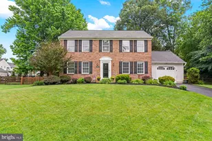 4704 Yorkshire Dr, Ellicott City, MD 21043 - Photo 2