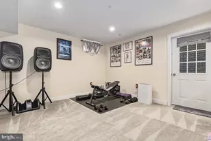 9468 Vollmerhausen Dr, Columbia, MD 21046 - Photo 32