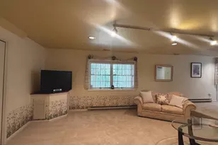 8268 Rippling Branch Rd, Laurel, MD 20723 - Photo 10