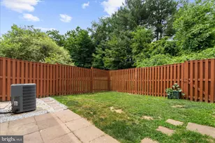 10611 Delfield Ct, Laurel, MD 20723 - Photo 12
