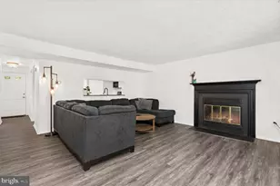 10611 Delfield Ct, Laurel, MD 20723 - Photo 6