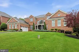11615 Fox Chase Ct, Ellicott City, MD 21042 - Photo 2