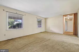 9707 Hollowood Ct, Ellicott City, MD 21042 - Photo 6