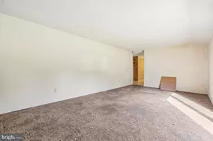 9707 Hollowood Ct, Ellicott City, MD 21042 - Photo 14