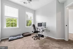 9175 Carriage House Ln, Columbia, MD 21045 - Photo 20