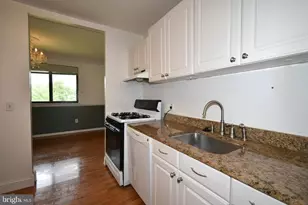6017 Majors Ln, Columbia, MD 21045 - Photo 6