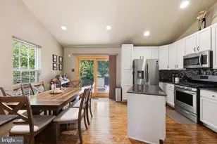 6154 Downs Ridge Ct, Elkridge, MD 21075 - Photo 28