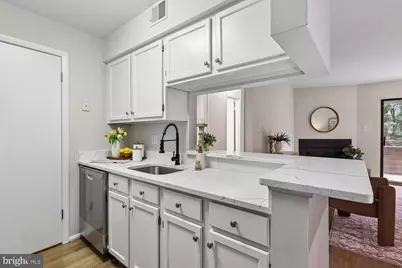 5354 Smooth Meadow Way #7, Columbia, MD 21044 - Photo 6