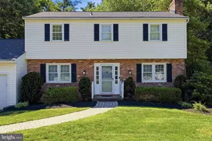 10217 Green Clover Dr, Ellicott City, MD 21042 - Photo 4