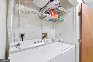6025 Rock Glen Dr, Elkridge, MD 21075 - Photo 20