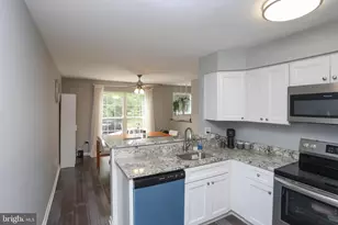 8803 Stonebrook Ln, Columbia, MD 21046 - Photo 8