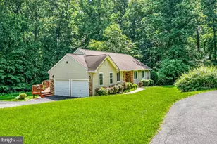 10870 Hammond Dr, Laurel, MD 20723 - Photo 2