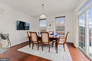 5846 Donovan Ln, Ellicott City, MD 21043 - Photo 4