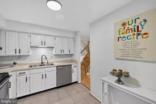 8310 Mary Lee Ln, Laurel, MD 20723 - Photo 12