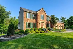 12806 Forestview Ct, Sykesville, MD 21784 - Photo 4