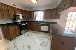 6910 Raven Ln, Columbia, MD 21044 - Photo 4