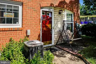 6245 Sandpiper Ct, Elkridge, MD 21075 - Photo 2