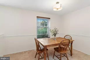 9752 Summer Park Ct, Columbia, MD 21046 - Photo 12