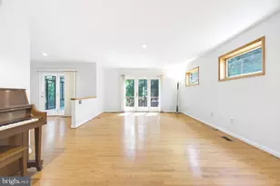 6181 Wooded Run Dr, Columbia, MD 21044 - Photo 12