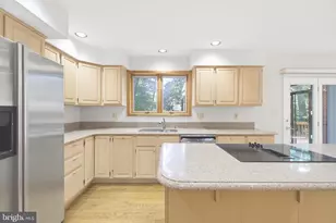 6181 Wooded Run Dr, Columbia, MD 21044 - Photo 20