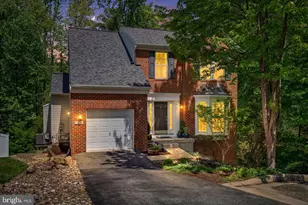 7239 Lyndsey Way, Elkridge, MD 21075 - Photo 2