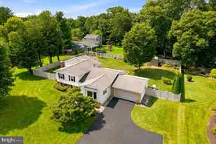 13165 Deanmar Dr, Highland, MD 20777 - Photo 2