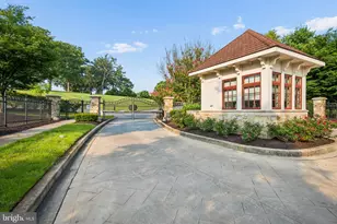 8741 Lake Edge Dr, Laurel, MD 20723 - Photo 60