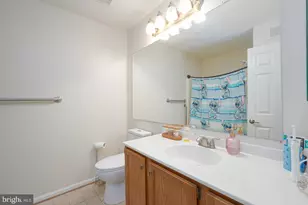 10914 Shadow Ln, Columbia, MD 21044 - Photo 2