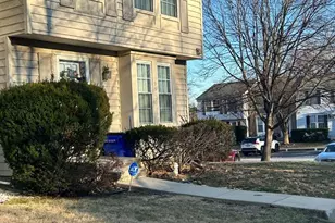 9517 Donnan Castle Ct, Laurel, MD 20723 - Photo 2