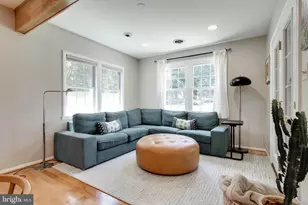 10037 Century Dr, Ellicott City, MD 21042 - Photo 18