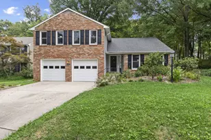 10201 Cape Ann Dr, Columbia, MD 21046 - Photo 1