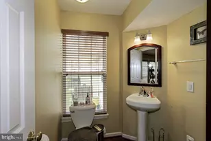 7055 Oak Grove Way, Elkridge, MD 21075 - Photo 18